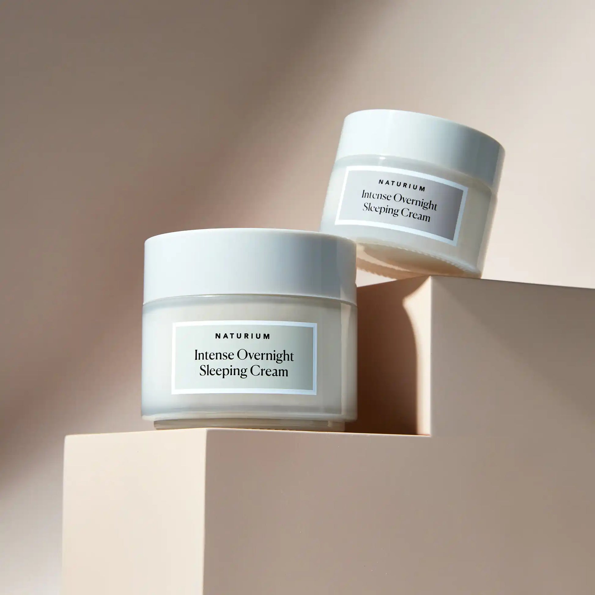 intense-overnight-sleeping-cream-jumbo-m1 11_18_2021_Naturium0552-crop.webp