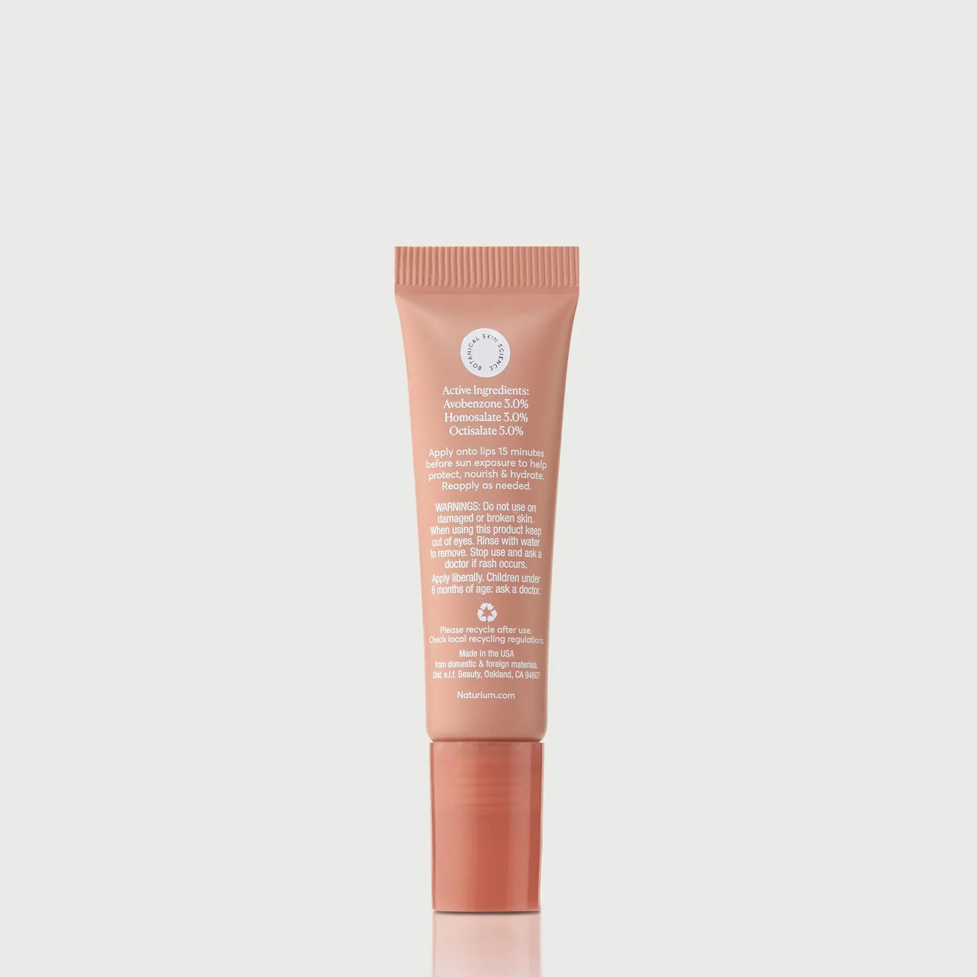 phyto-glow-lip-balm-spf-45-getaway-g5 NATR-10126_PhytoGlow_SPF_Getaway_primary_capon_back_bonebkgd_1.webp